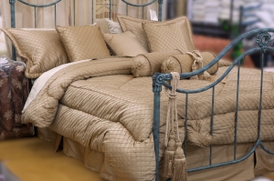 Hilton Bedspread or Comforter Set