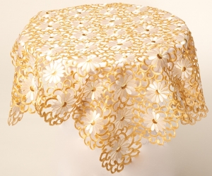 Beige Daisy Table Topper