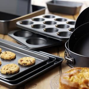 Cookware and Bakeware