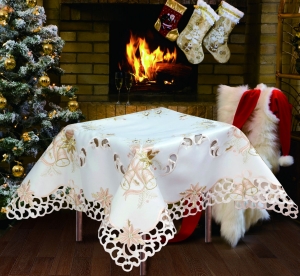 Holiday Table Topper HLEY5058-1 (call for availability)